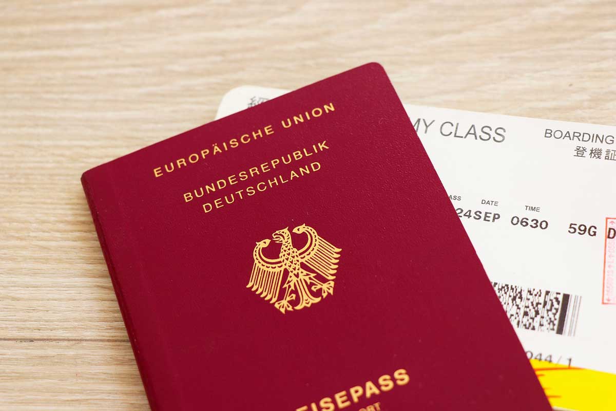 Flug gebucht – Reise geplatzt: Vermittlungsportale müssen über Transitvisa aufklären